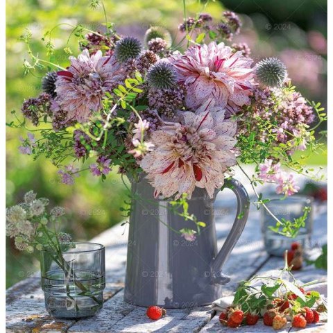 Kalendarz ścienny BUKIETY KWIATÓW 13-planszowe 2024 320mm x 470mm Lucrum (RW12)