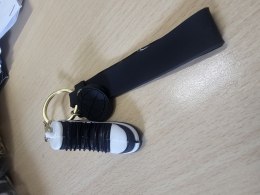 Brelok but sportowy pakowany po 5 szt.